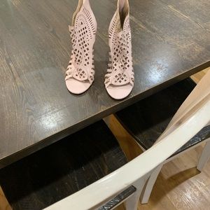 Size 10 pink aldo sandals